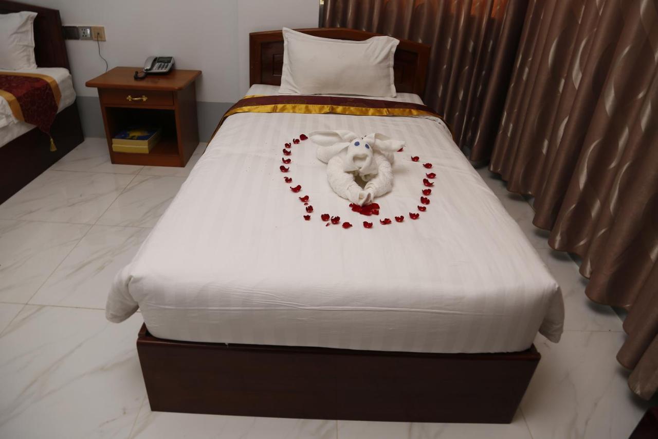 Mandalar May One Hotel Mandalay Exterior foto